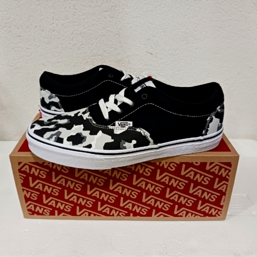 Vans - Picture 1 of 4